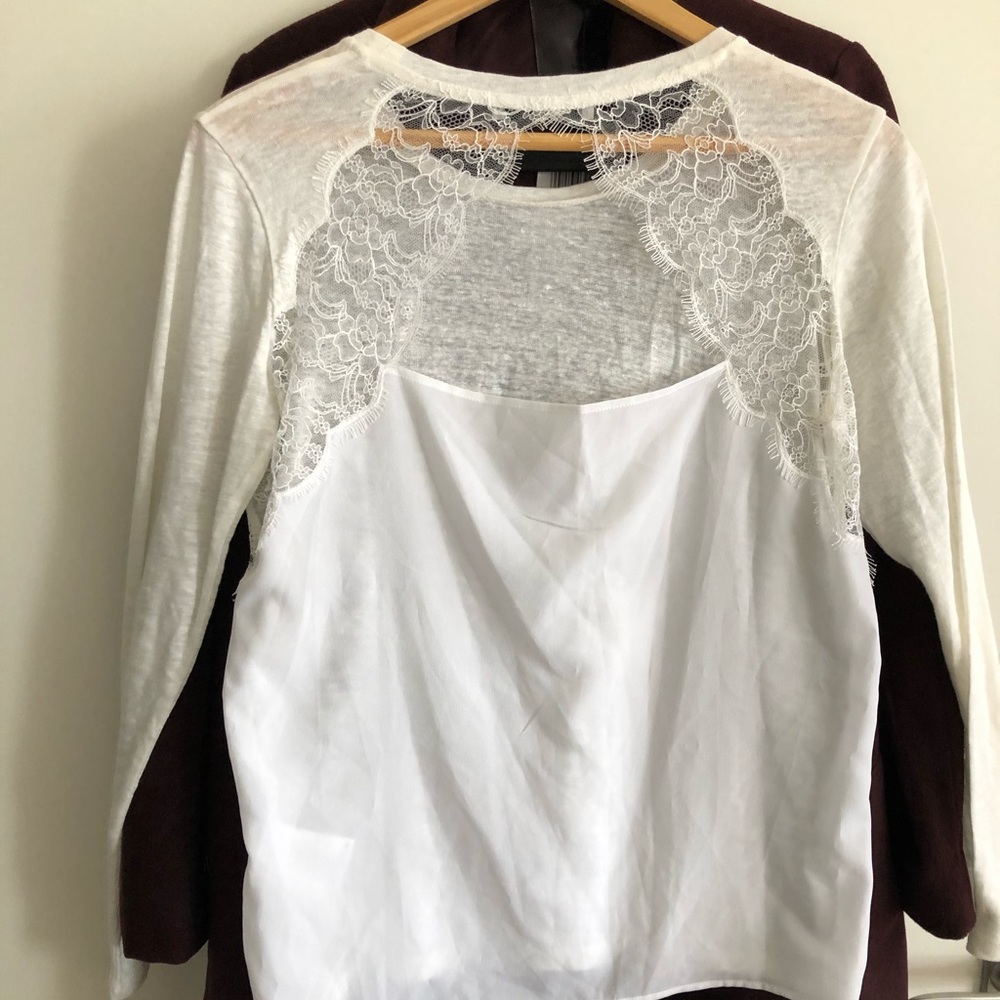 Sandro white tshirt open back like new